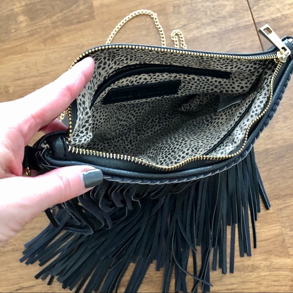 Black Fringe Hand Bag with removable gold chain - Picture 2 of 10